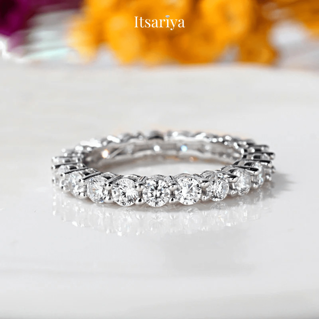 Itsariya Moissanite Row Ring