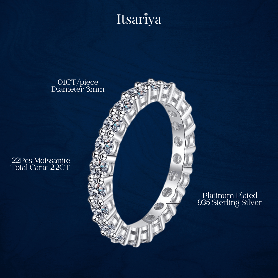 Itsariya Moissanite Row Ring